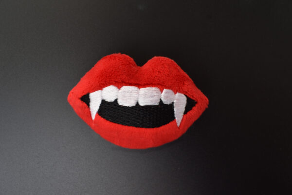 vampire lips Stuffie snap tab