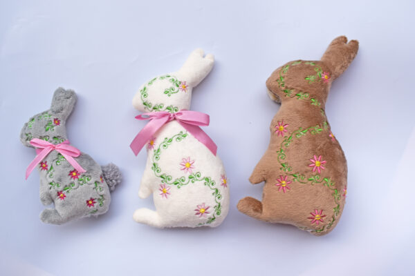 Floral Easter bunny ITH