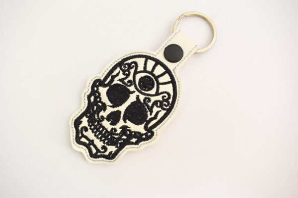 Skull Snap Tab 4x4