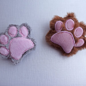 Paw ITH stuffie  4x4