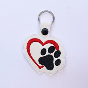 Paw with heart Key Chain 3 4x4