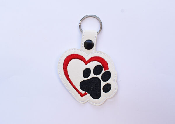 Paw with heart Key Chain 3 4x4