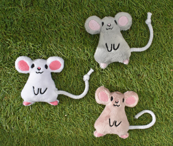 Mouse 3 Stuffie ITH 4x4