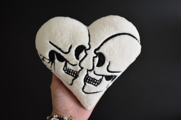 Love of skeleton Skull Stuffie