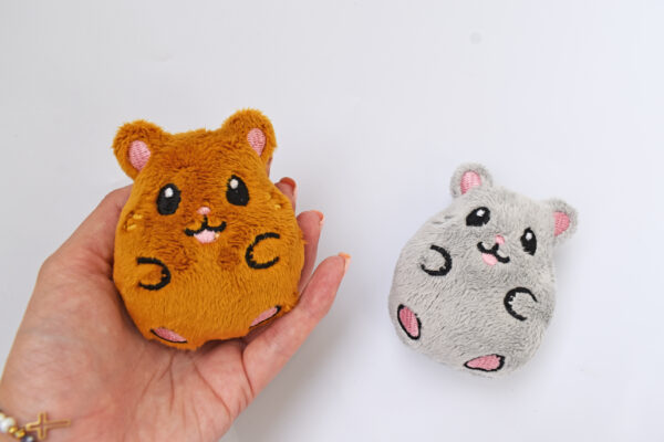 Little Hamster Stuffie ITH  4x4
