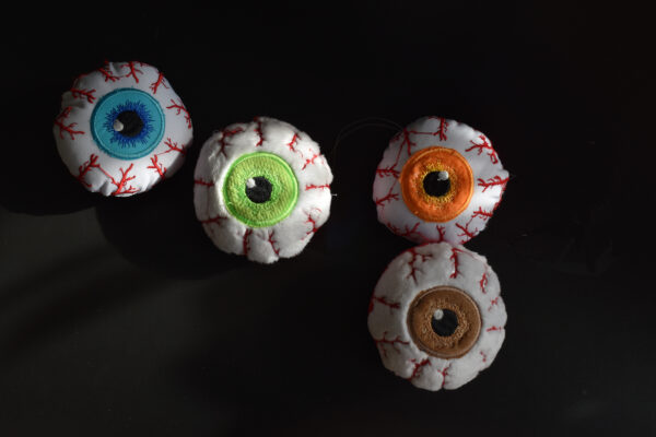 Eyeball Stuffie Halloween ITH  4x4