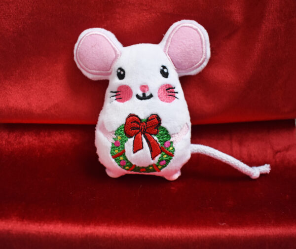 Mouse holding Christmas wreath Stuffie ITH