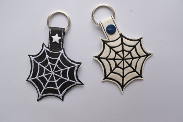 Spiders web Snap Tab