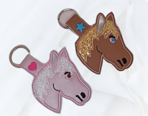 Horse keyfob ITH  4x4